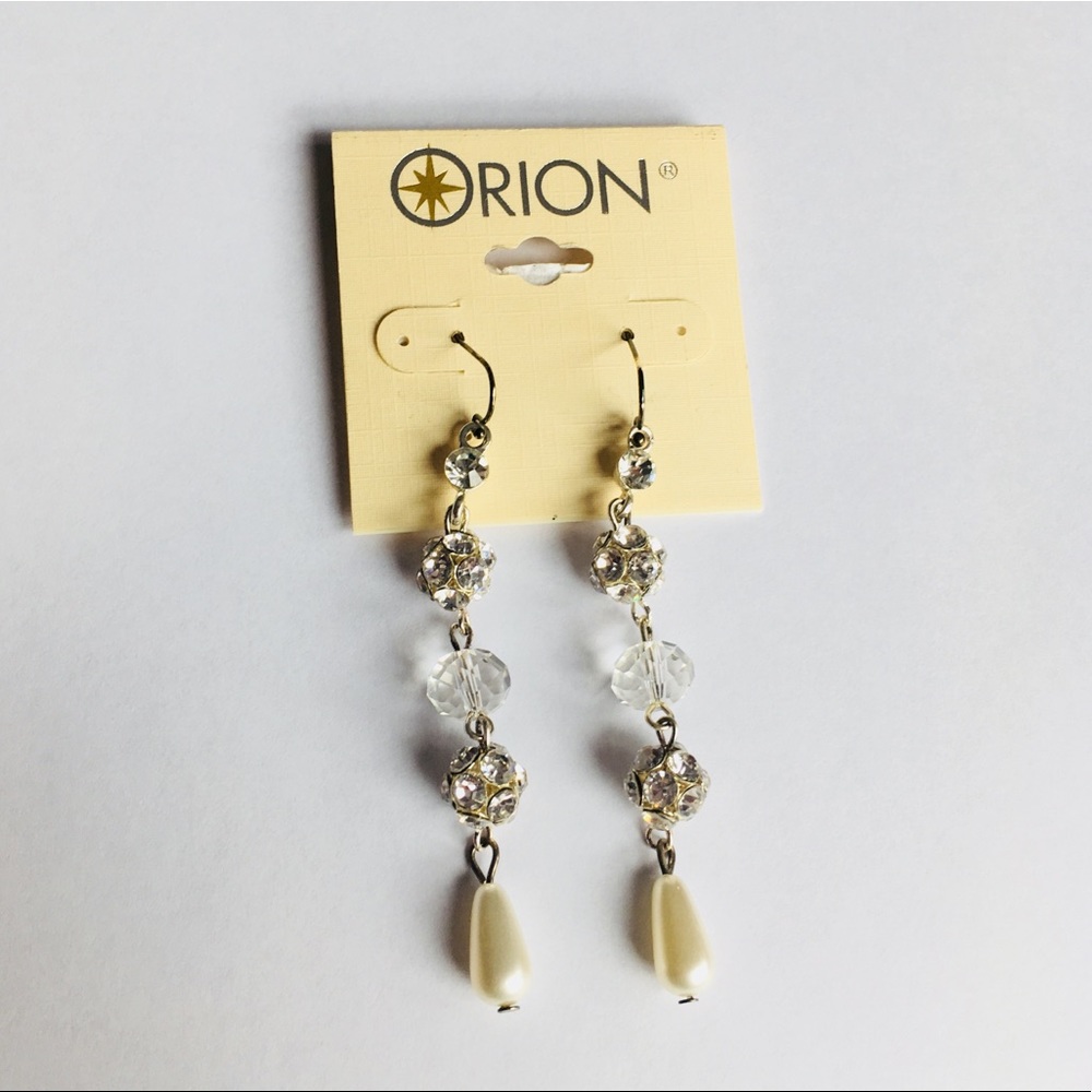 Rion Dangle Earrings